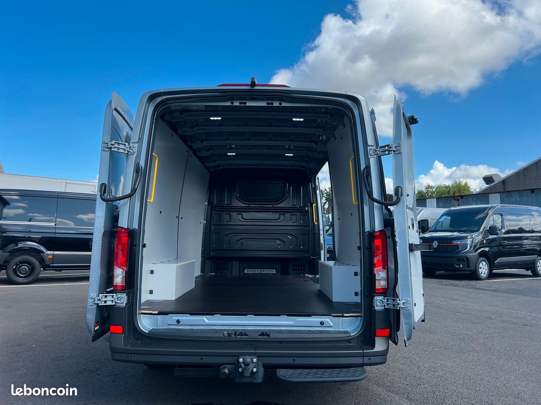 49950 ht MAN TGE 4x4 L3H2 (L2H1) 180 cv BVA + Options (image 4)