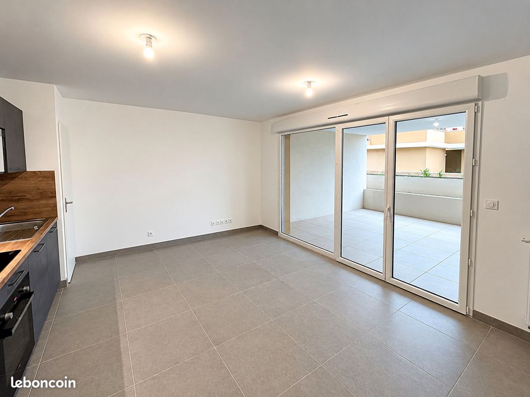 Appartement 2 pièces 47 m² · à Six-Fours-les-Plages · 47 m² · 831 €/mois