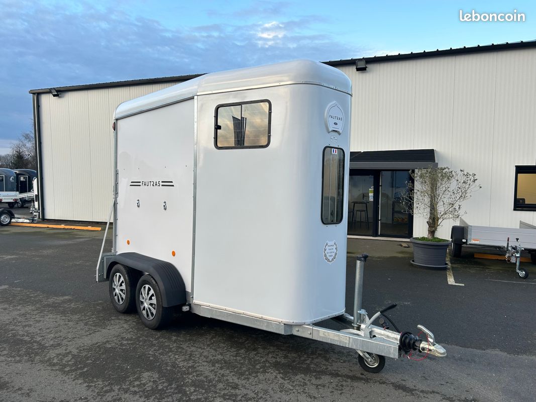 Fautras Neuf Van Home Car Fautras Akshayashakti Van Chevaux