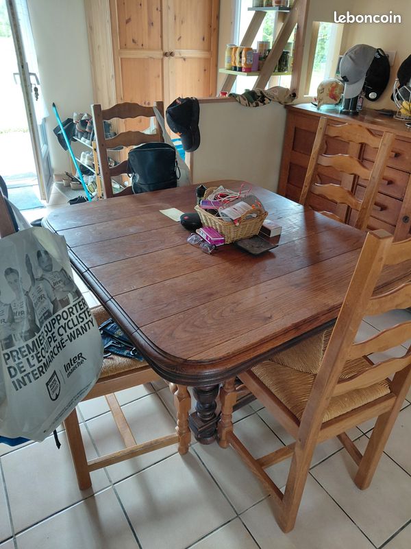 Table et chaises (image 1)