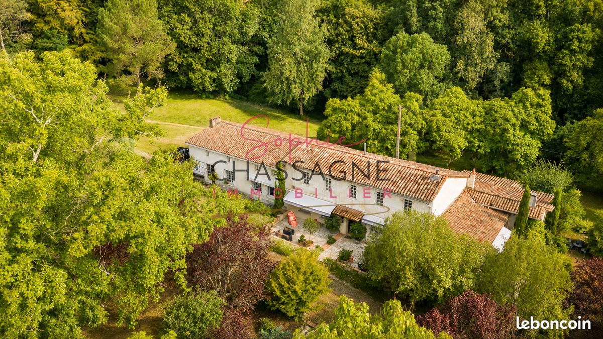 Maison 7 pièces 196 m² · à Montendre · 196 m² · 399 000 €