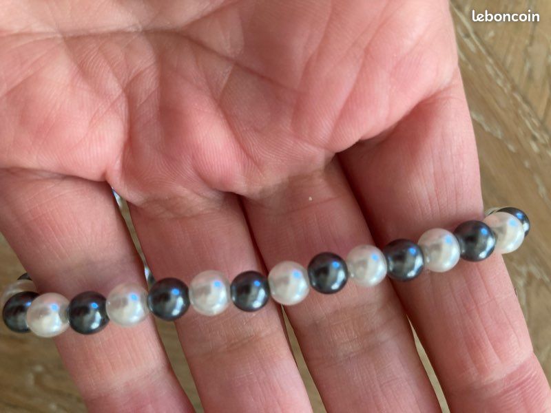 Collier ancien (image 2)