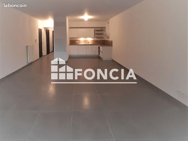 Appartement 3 pièces 80 m² · à Chambéry · 80 m² · 1 057 €
