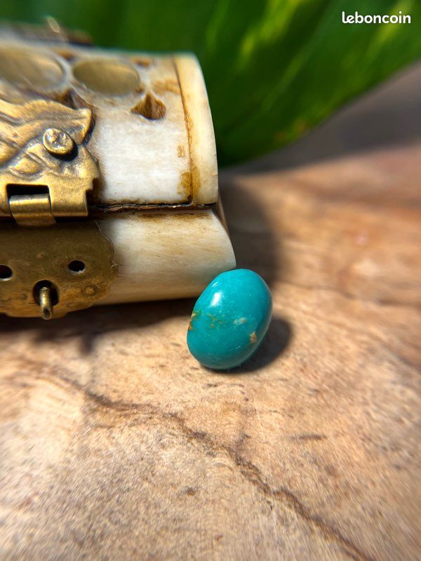 Pierre Rare : Turquoise De Perse - NEUVE Sans Emballage
