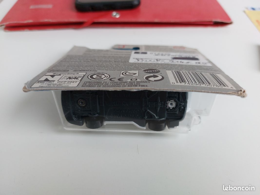 Hot Wheels Porsche 934.5 Factory Fresh (image 4)
