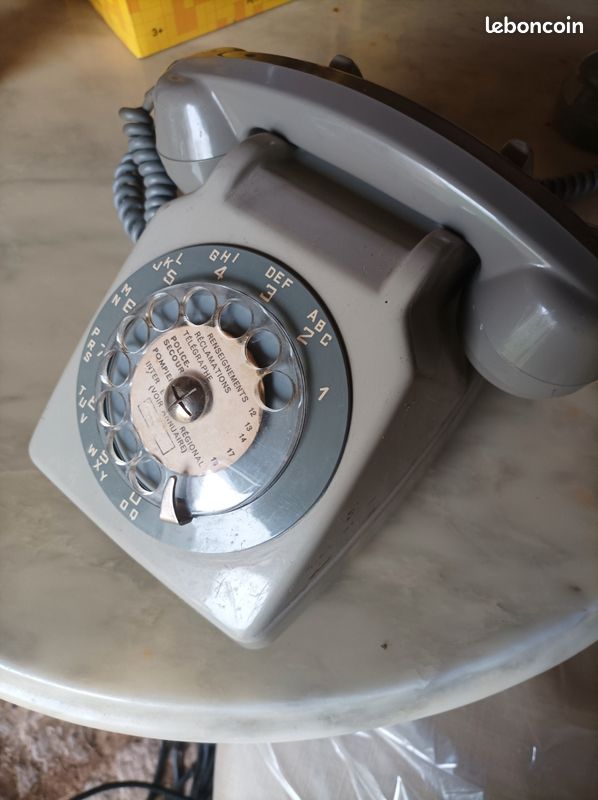 Téléphone Fixe Vintage Socotel S63 - Gris, Touches Vintage - Très Bon état