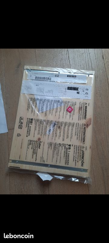 Lot 2 tablettes TROFAST ikea pin neuves (image 1)