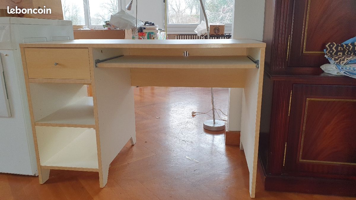 Bureau (image 2)