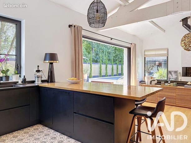 Maison 7 pièces 240 m² — 5