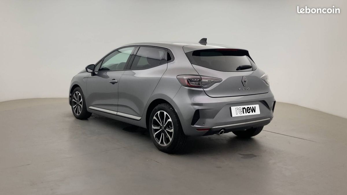 Renault clio tce 90 ch gsr2 techno (image 6)