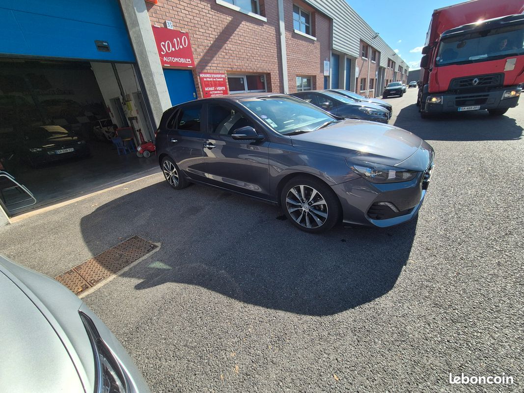 Hyundai i30 iii 1.0 t-gdi 120 edition mondial (image 2)