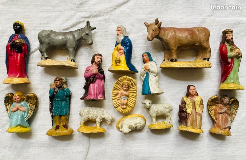 Lot de santons pour crèche - en plâtre et terre cuite - Collection