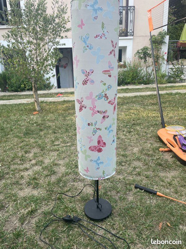 Lampe sur pied (image 1)