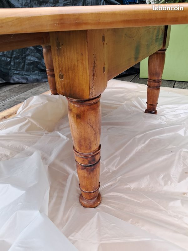 Table de salon en bois massif (image 6)