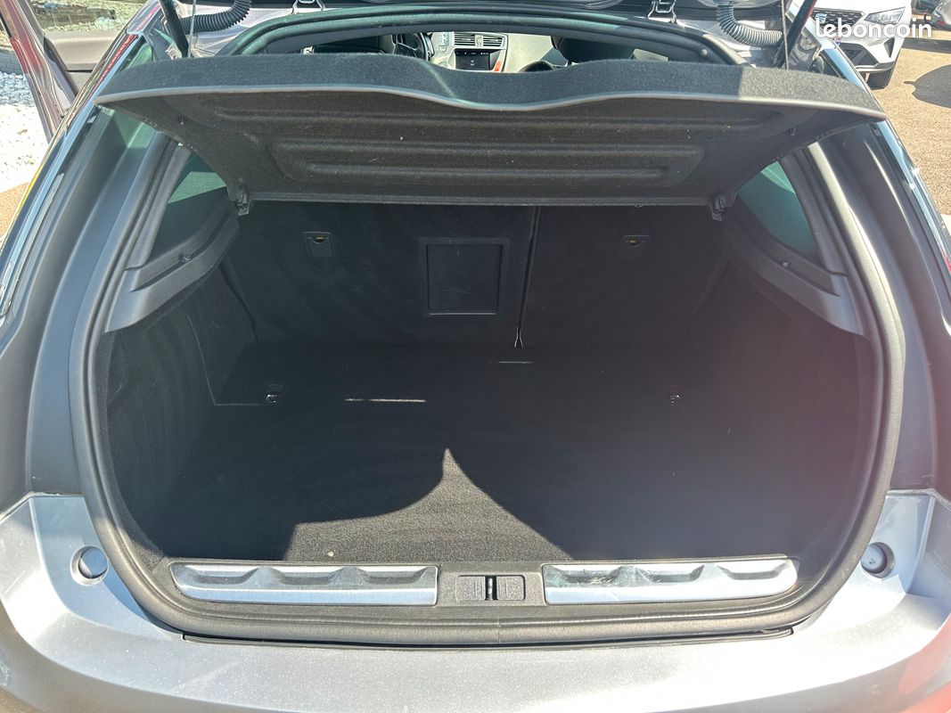 DS DS5 2.0 L Blue-HDi 180 CH "Executive" Boite automatique EAT6 (image 7)