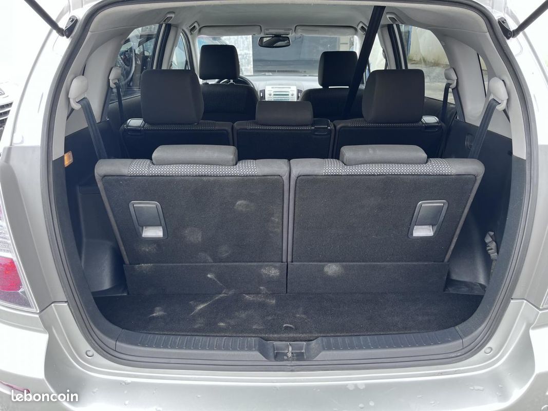 TOYOTA COROLLA VERSO 7 PLACES 177 D-4D Clean CHAINE DE DISTRIBUTION (image 16)