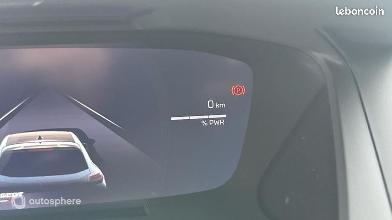 Peugeot 208 e-208 136ch GT (image 9)
