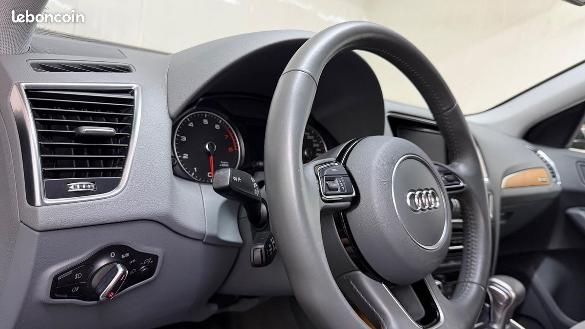 Audi Q5 2.0 TFSI Quattro 179Ch- Siege sport alcantara-ordinateur de bord- Jantes alliage (image 9)