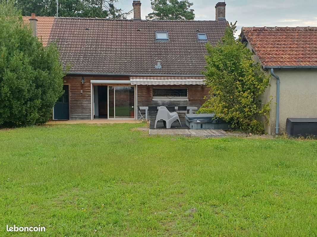 Maison 5 pièces 129 m² · à La Ferté-Saint-Aubin · 129 m² · 960 €/mois