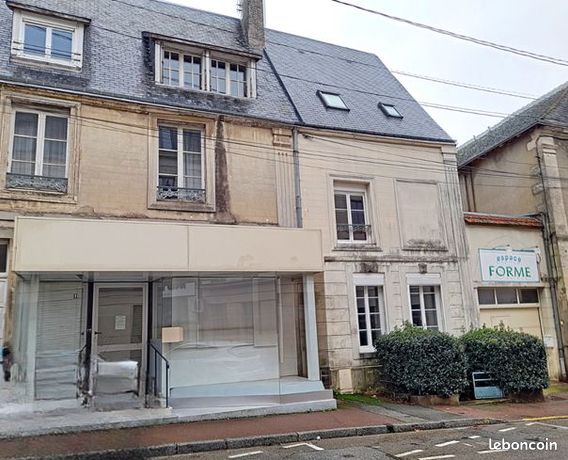 Immeuble 3 pièces 234 m²