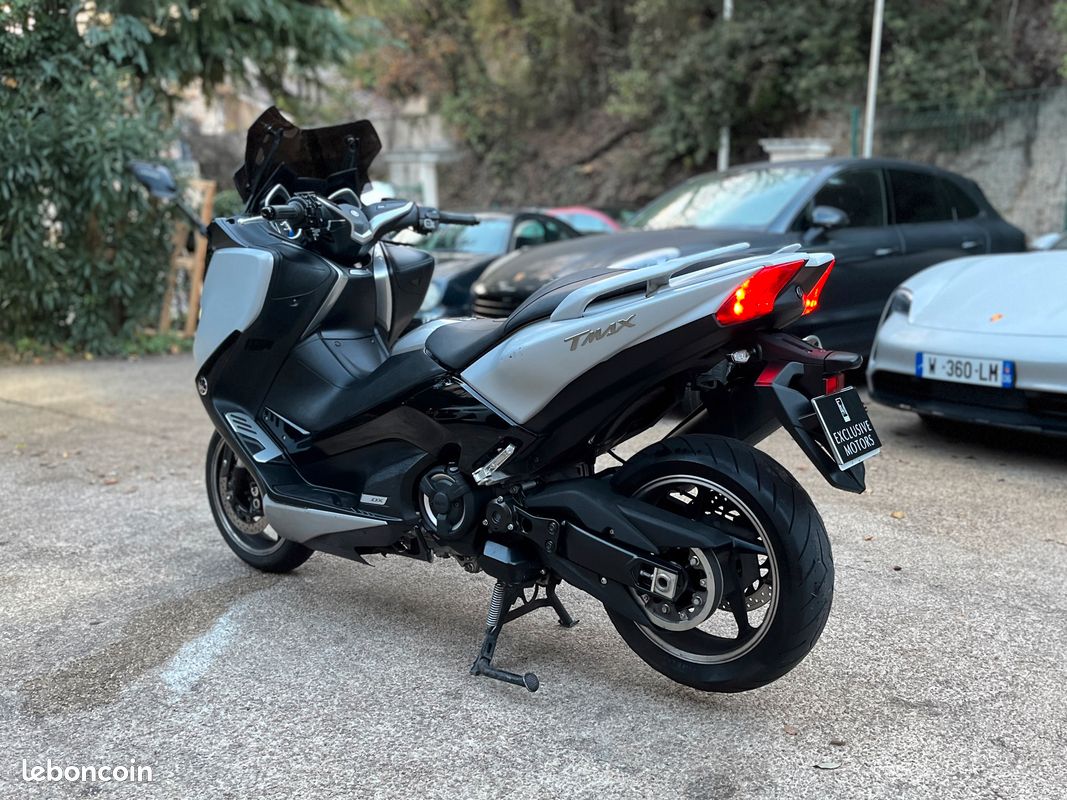 YAMAHA TMAX 530 DX GARANTIE 1 AN