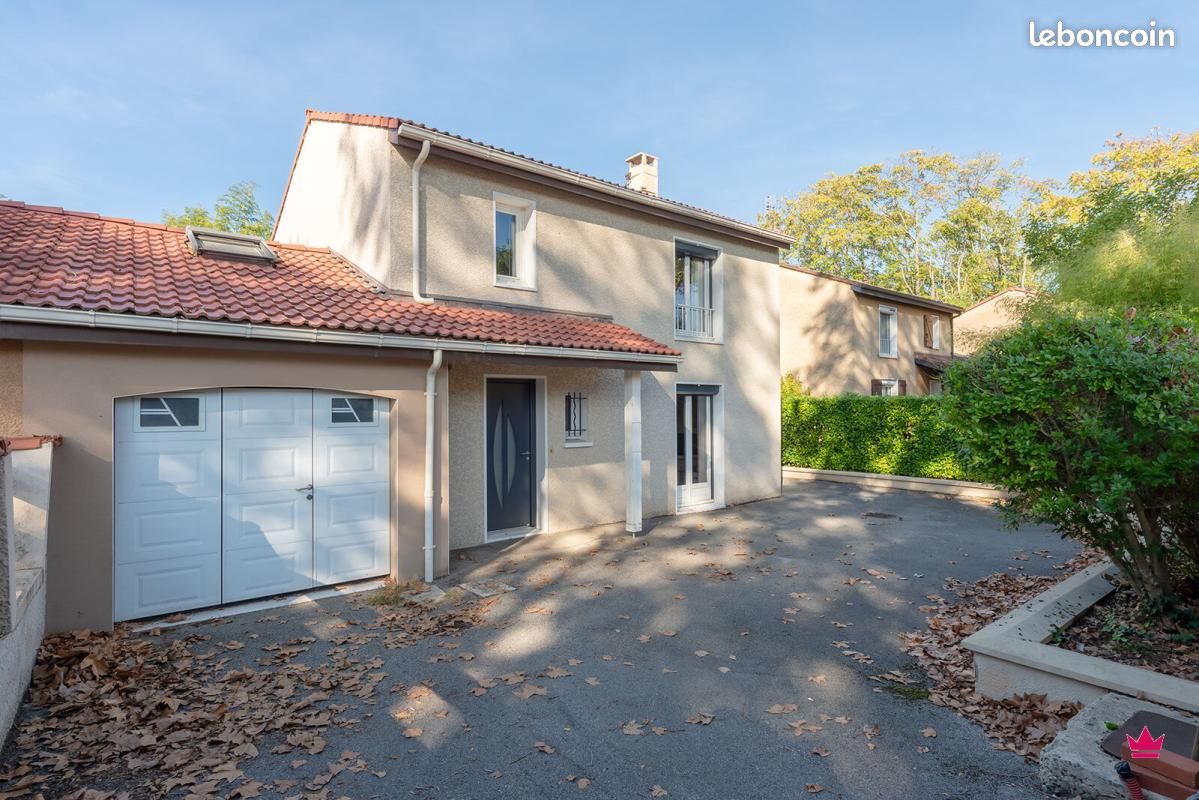 Maison 5 pièces 98 m² · à Jonage · 98 m² · 355 000 €