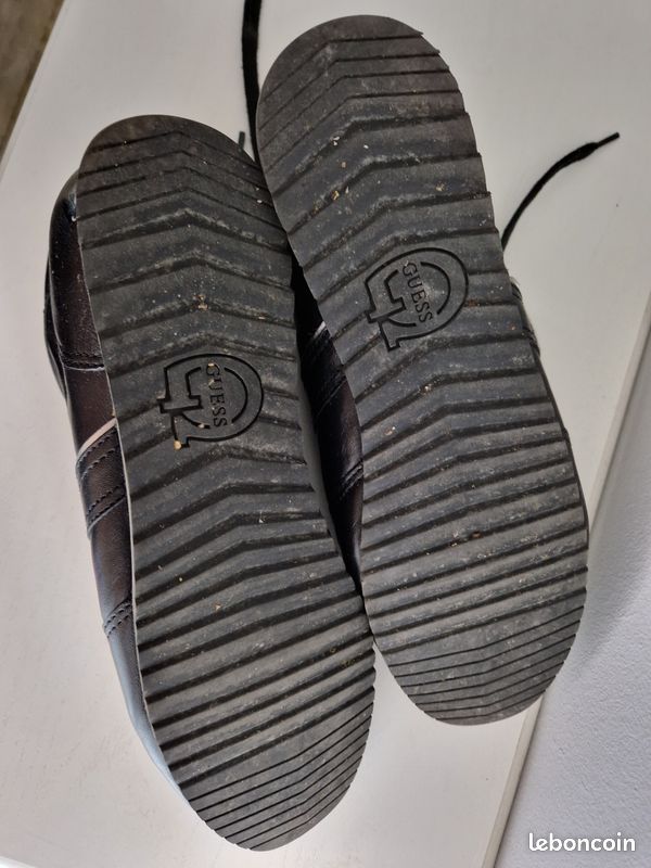 Black Friday - Chaussure homme basket noire Guess pointure 42 (image 4)