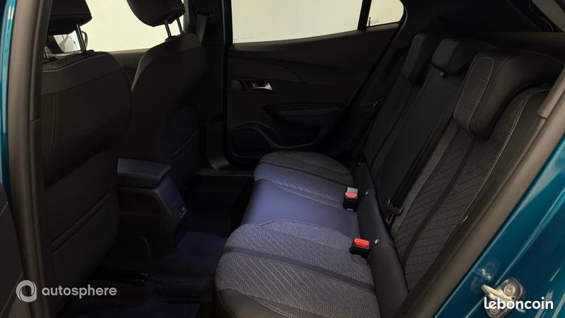Peugeot 2008 1.2 Hybrid 110ch Allure e-DCS6 (image 13)