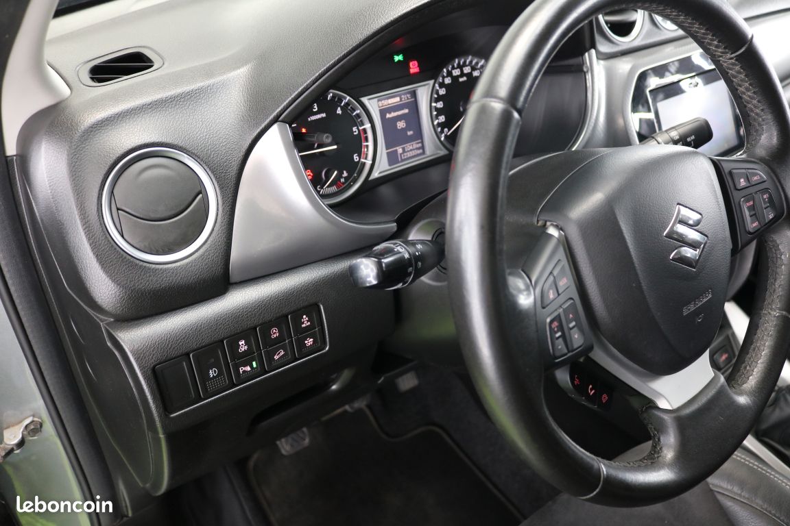 Suzuki Vitara 4x4 1.6 DDiS 120 ch Pack Allgrip BVM6 (image 19)