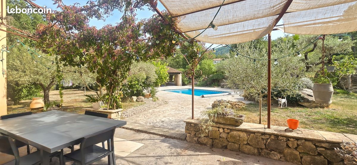 Maison 5 pièces 167 m² · à Solliès-Toucas · 167 m² · 899 000 €