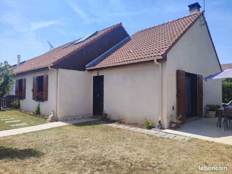 Maison 6 pièces 111 m² · à Méréville · 111 m² · 299 000 €