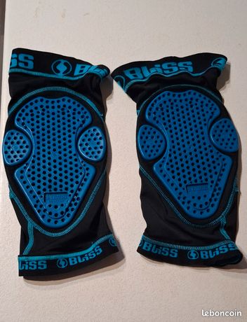 bliss black arg minimalist plus pair of mtb knee pad