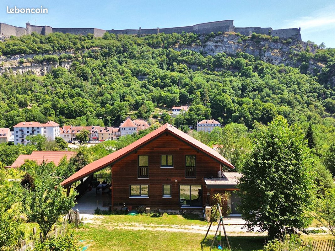 Maison 6 pièces 180 m² · à Besançon · 180 m² · 750 000 €