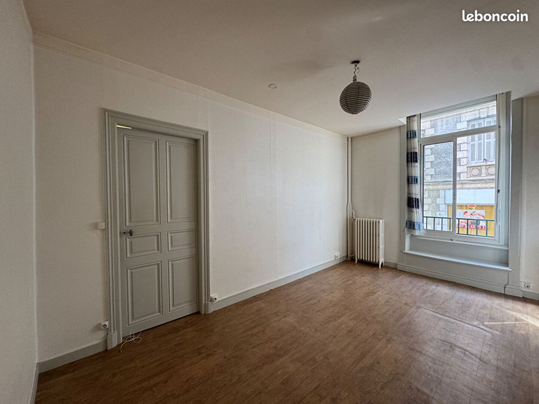 Appartement 2 pièces 39 m² · à Poitiers · 39 m² · 555 €