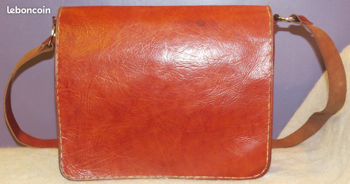 Sacs en bandouliere en cuir 100% vintage (image 1)