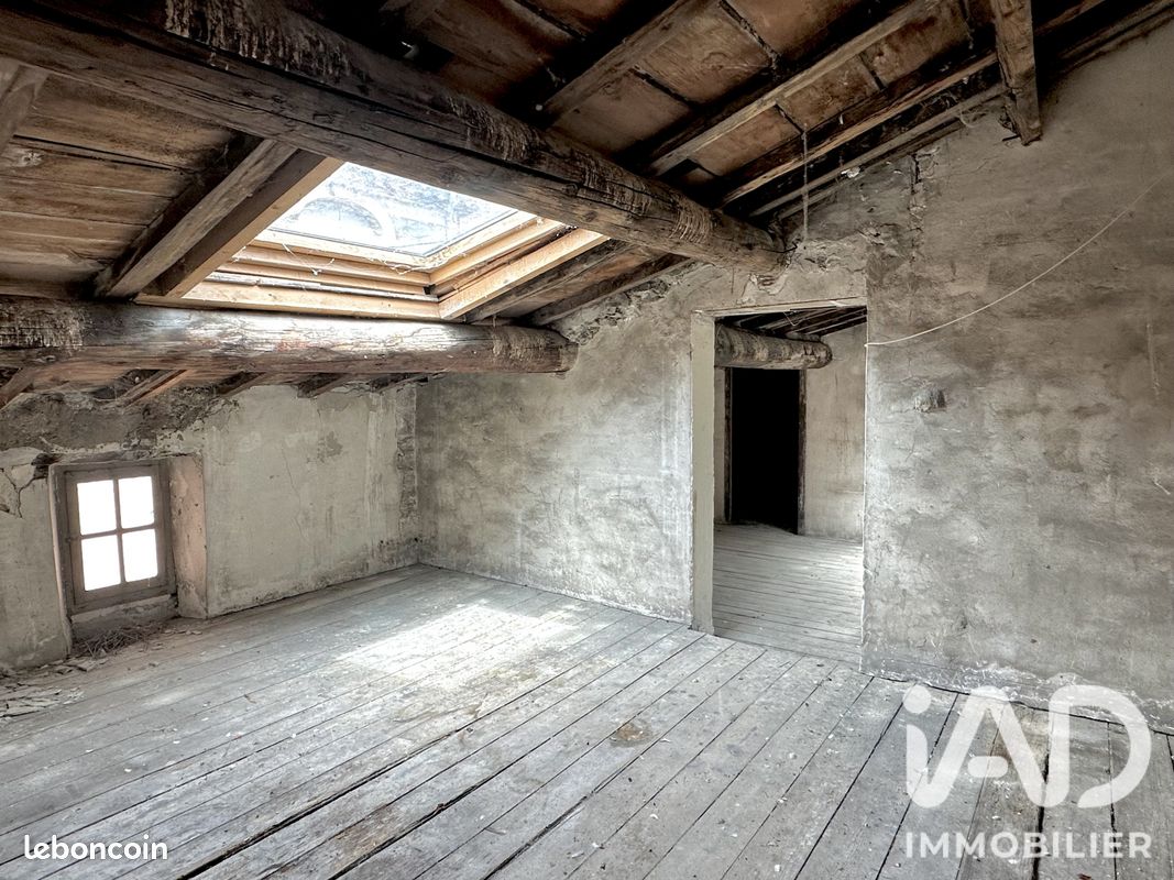 Appartement 3 pièces 44 m² · à Bourg-Saint-Andéol · 44 m² · 24 000 €