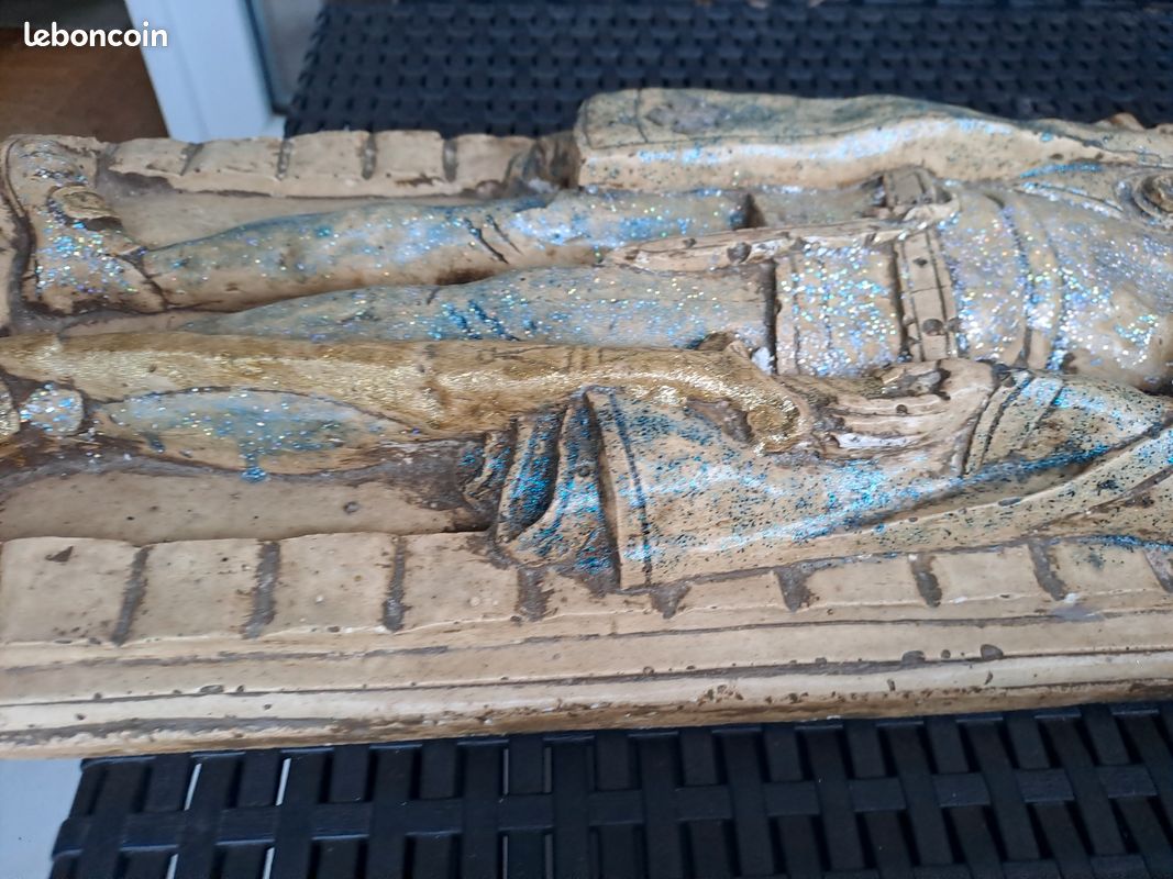 Statue en bas-relief chevalier/ roi. 56cmx23cmx5cm. Ancien decoration vintage (image 9)