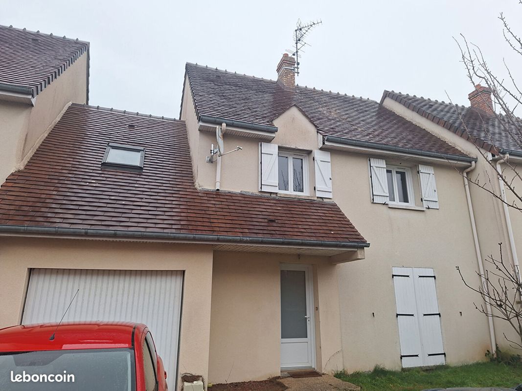 Maison 5 pièces 98 m² · à Douvres-la-Délivrande · 98 m² · 943 €/mois