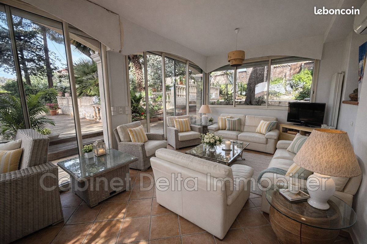 Maison 12 pièces 260 m² · à Bandol · 260 m² · 1 300 000 €