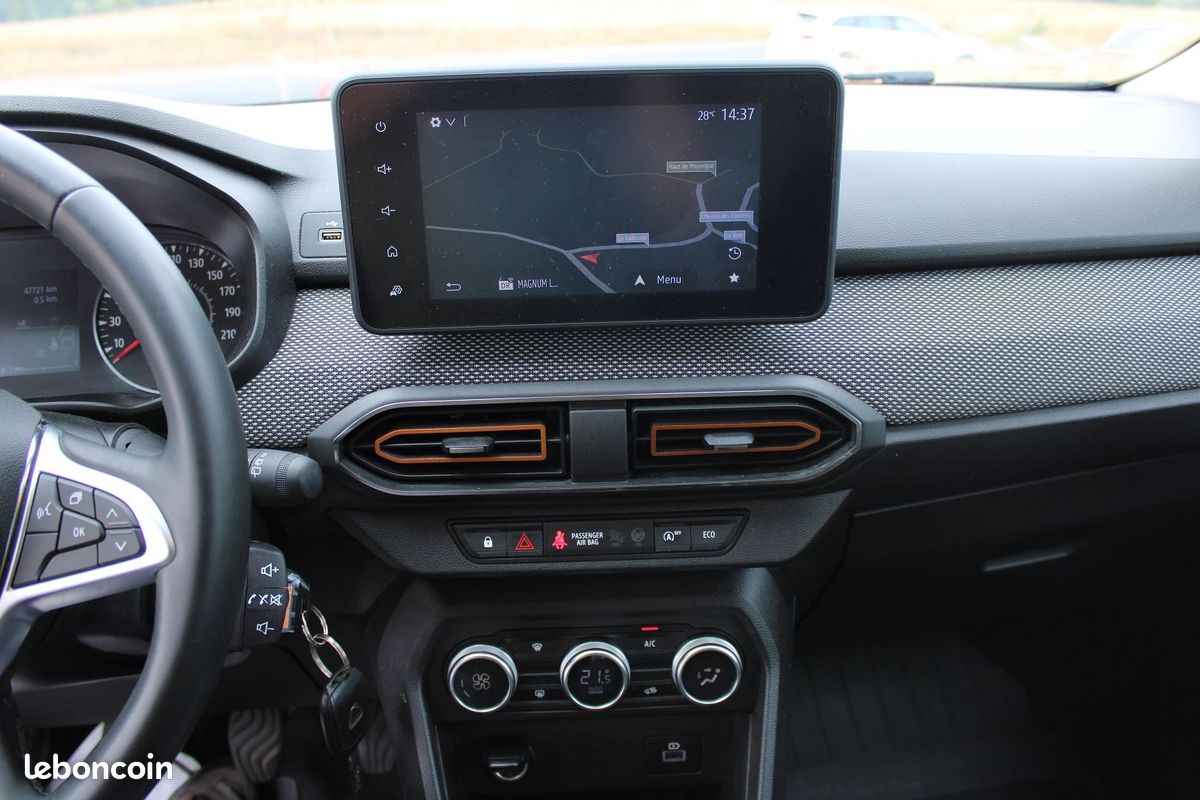 Dacia SANDERO 4 STEPWAY 1L TCE 90 CV TURBO BOITE 6 GPS CLIM AUTO RÉGULATEUR BLUETOOTH LEDS JA 16 (image 12)