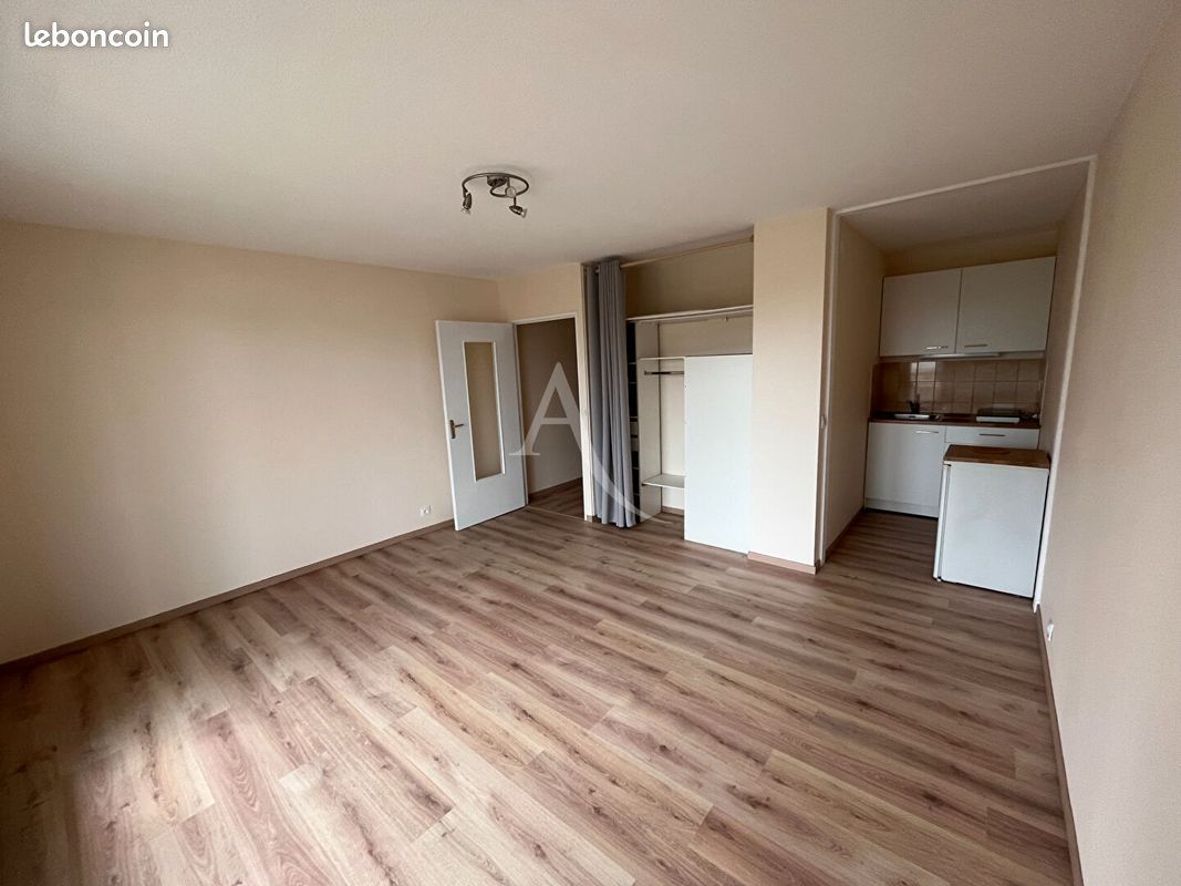 Appartement 1 pièce 27 m² · à Pau · 27 m² · 470 €/mois
