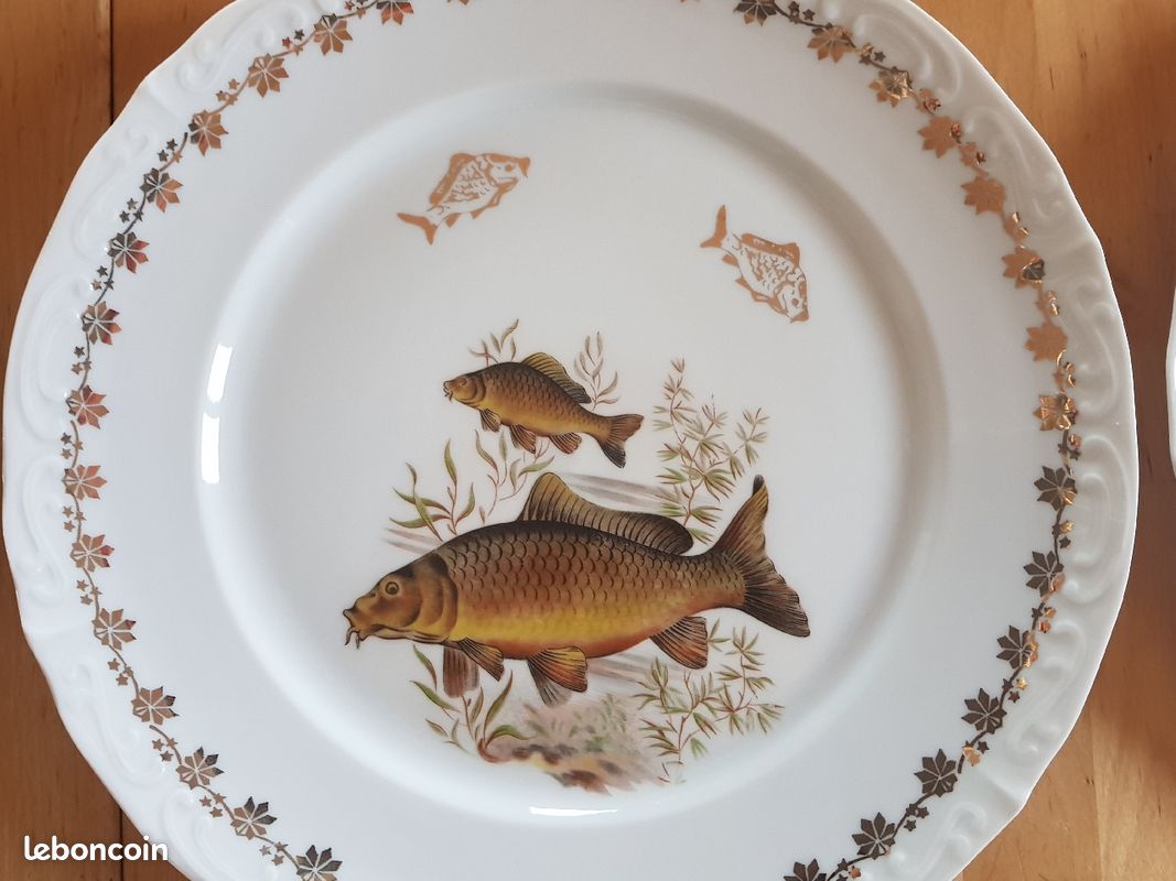 Assiettes et plat porcelaine véritable (image 8)