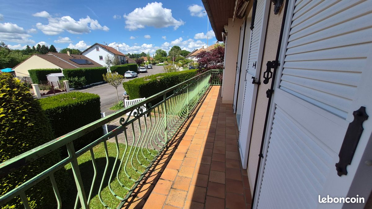 Maison 8 pièces 160 m² · à Feytiat · 160 m² · 214 000 €