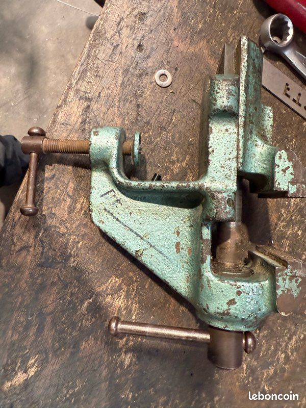 Ancien étau à Main En Acier – Outillage Vintage France, Bon état D'origine