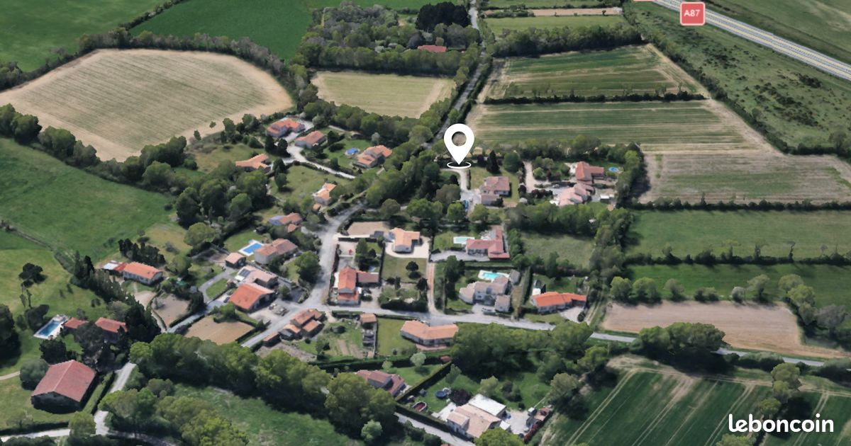 BAISSE DE PRIX - Derniers terrains viabilisés et prêts à construire à la Roche sur Yon (85) · à La Roche-sur-Yon · 83 900 €