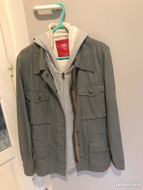 Veste de femme gilet à capuche EDC by Esprit Vêtements