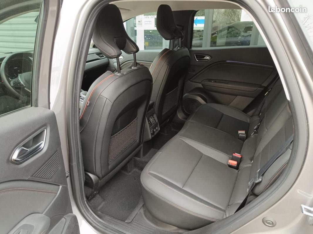 Renault Captur TCe 140 EDC FAP - 21 Initiale Paris (image 12)