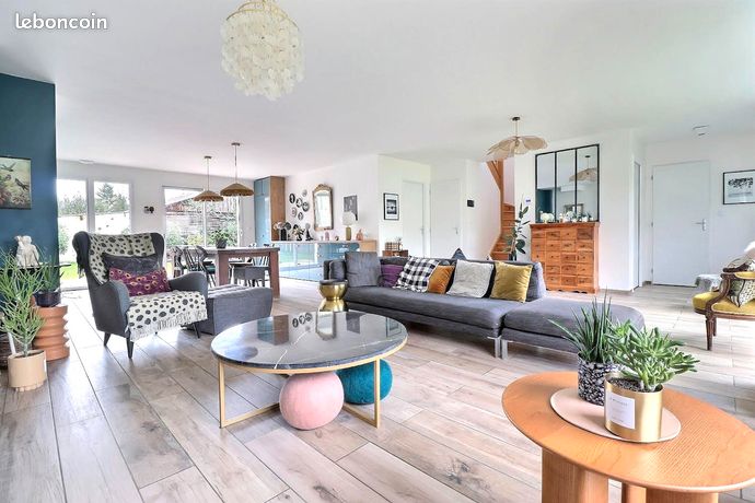 Maison 6 pièces 165 m²