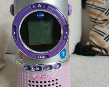 VTech Kidi LightShow Party: Altoparlante Bluetooth Per Bambini Con Sfera Luminosa E Giochi (Versione FR)