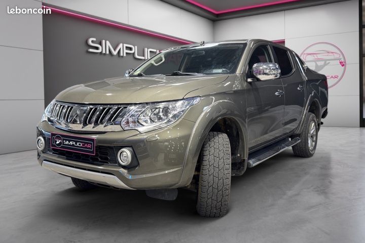 MITSUBISHI L200 DOUBLE CAB 2.4 DI-D 181 INSTYLE BA 181Ch Garantie 12 mois (image 7)
